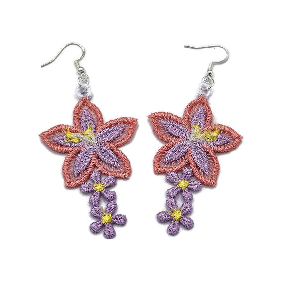 Clématites violettes - Boucles d'oreilles brodées par Artis'Anna