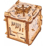 ClueBox / Cambridge Labyrinth
