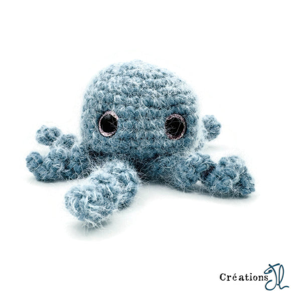 Petite méduse bleu doux - par Créations JL