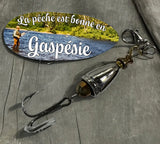 La pêche est bonne en Gaspésie - Cuillère & hameçon de pêche