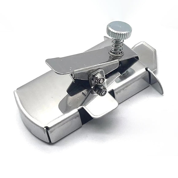 Guide couture magnétique et ajustable