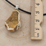 Pendentif avec silex par Recycl-Age