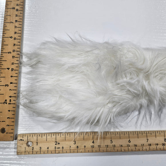 Blanc - Fausse fourrure (26x8po)