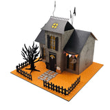 Maison hantée - scrapbooking par Linda