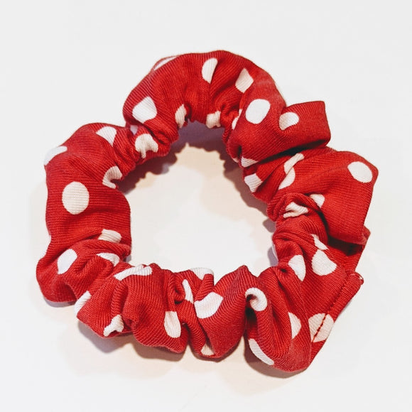 Red dotted scrunchie 2 wraps #129
