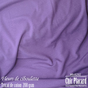 Violet Fleurs de ciboulette - Tricot de coton 200 gsm (au demi-mètre)